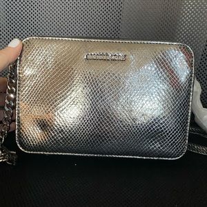 NWT Michael Kors Ginny Pewter Embossed Bag